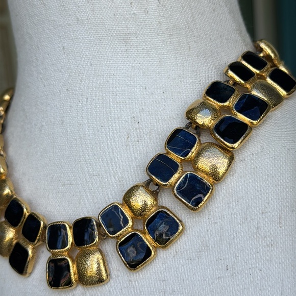 Anne Klein statement necklace - NWOT - Picture 4 of 6